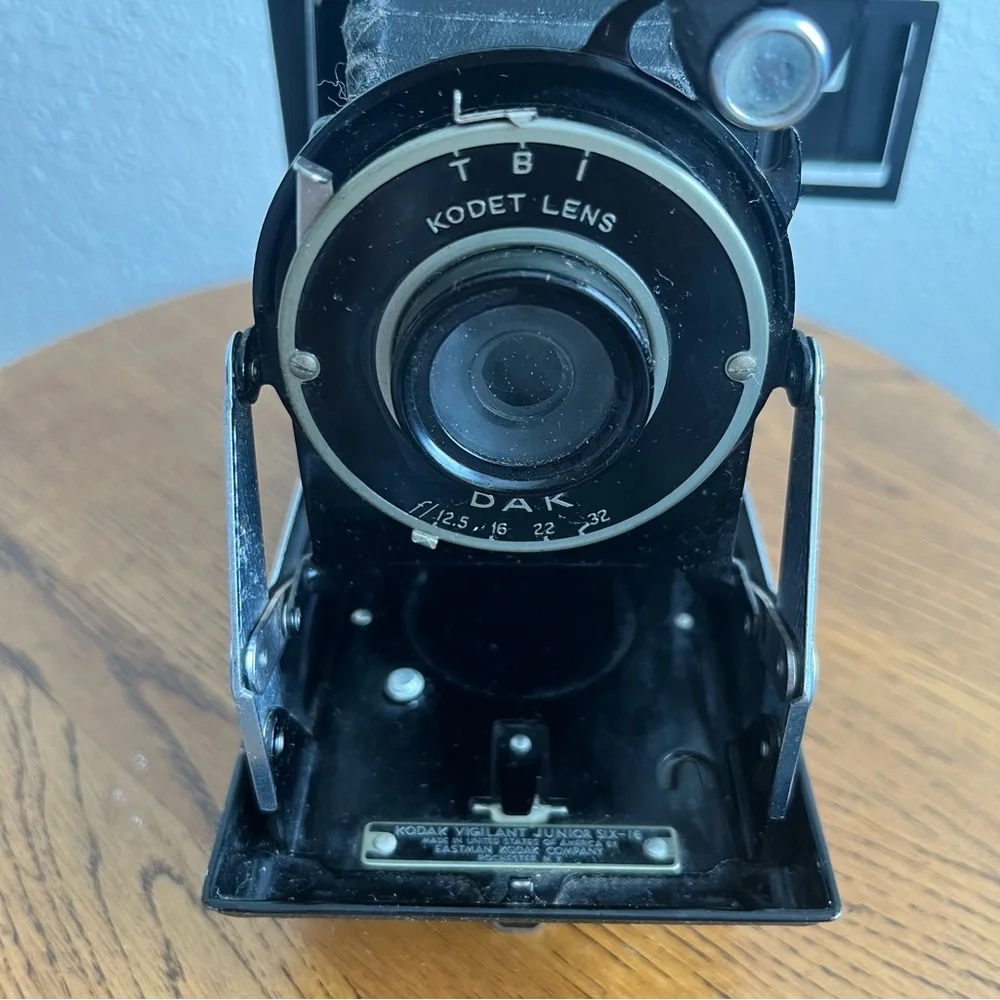 Kodak Vigilant Junior Six-16